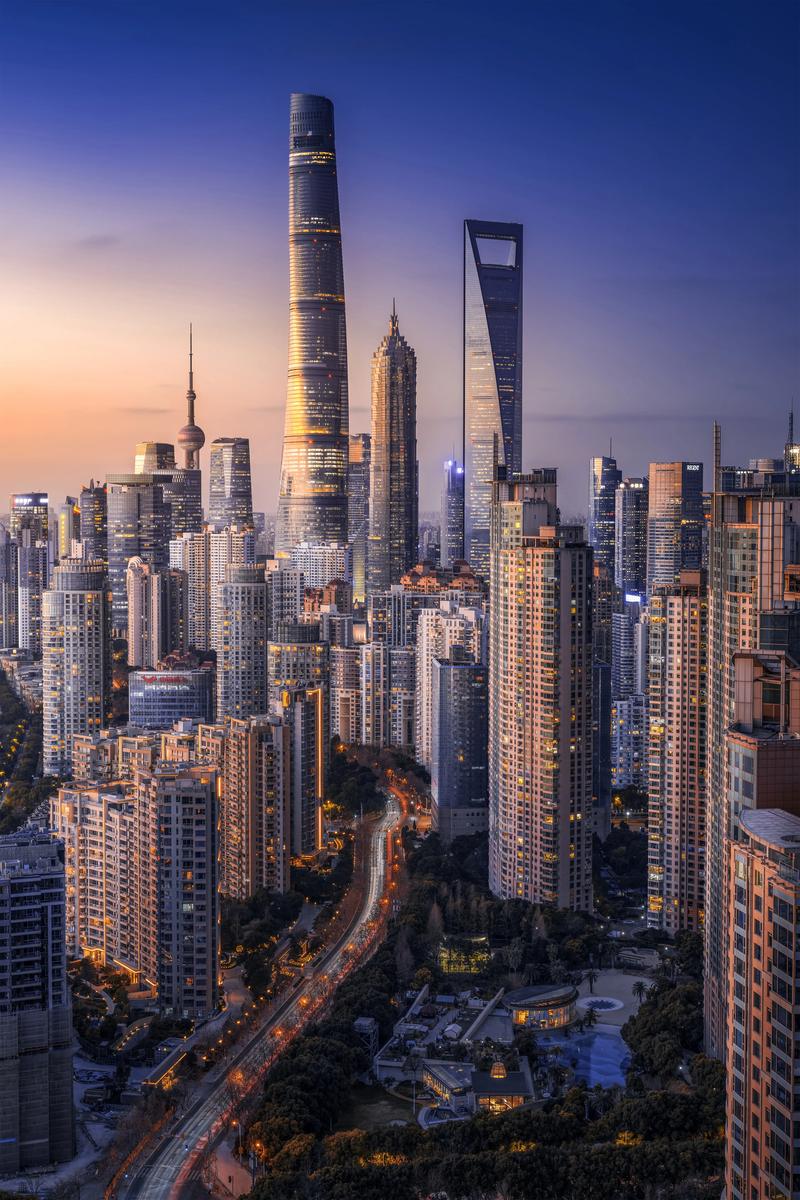 這一站，上?！獤|方明珠下的繁華與風(fēng)情