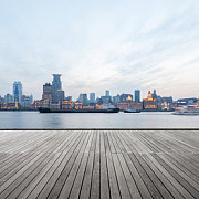 穿越都市脈動(dòng) 上海高架路網(wǎng)的現(xiàn)代交響